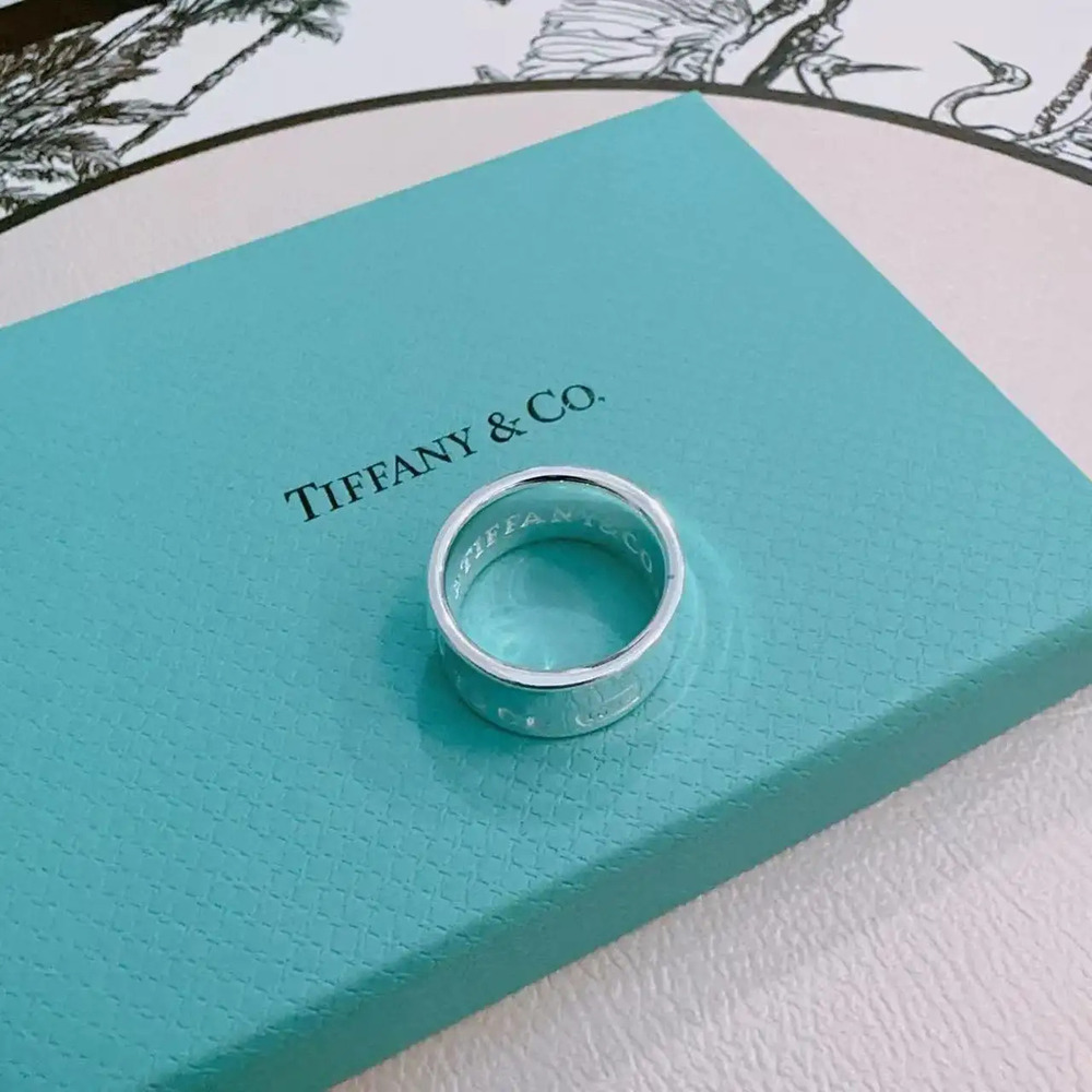 Tiffany & Co. Silver Wide Ring - Picture 4 of 5
